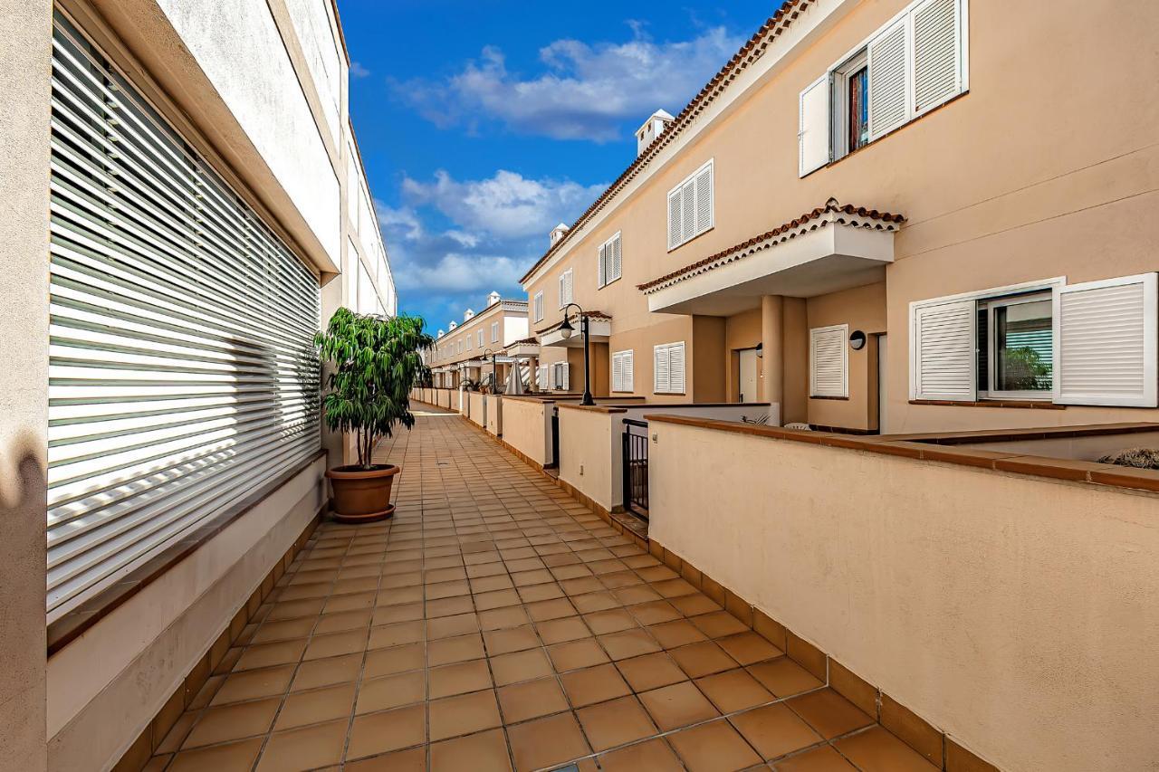 Spacious Ocean View Family Townhouse Puerto de Santiago  Exterior photo