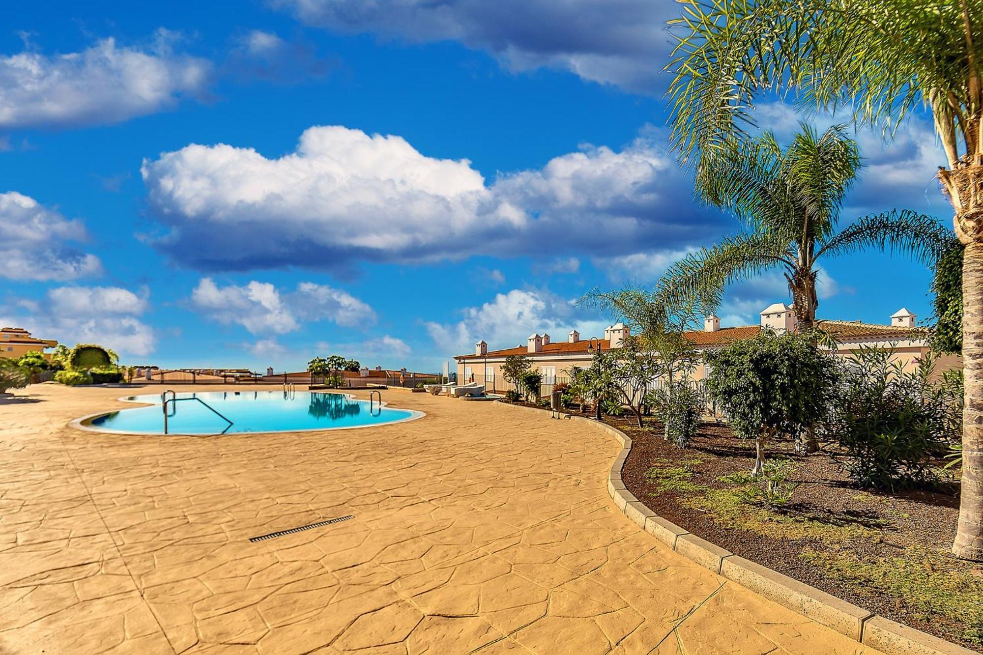 Spacious Ocean View Family Townhouse Puerto de Santiago  Exterior photo